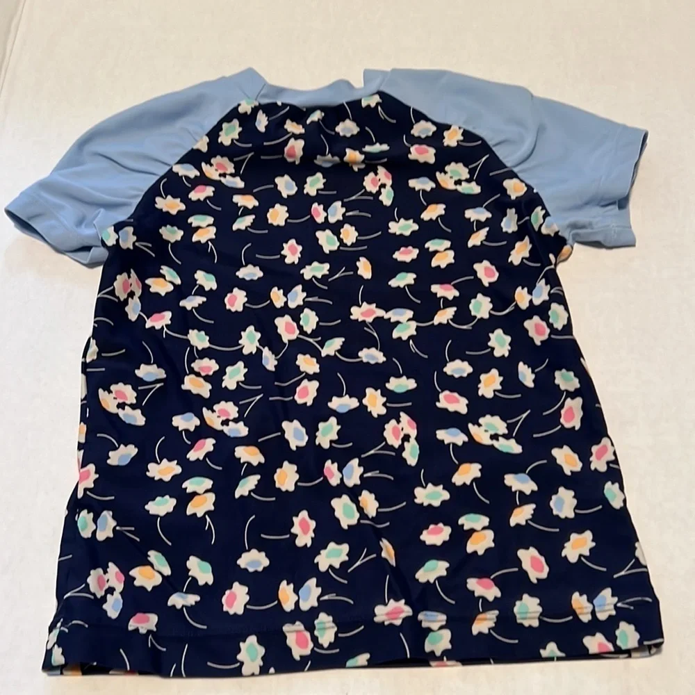 Hanna Anderson swim top size 130